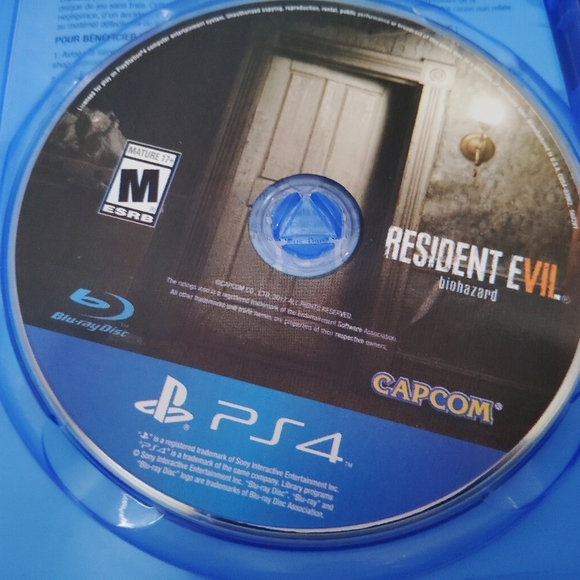 PlayStation 4 Resident Evil Biohazard Video Game Disc - Picture 5 of 10
